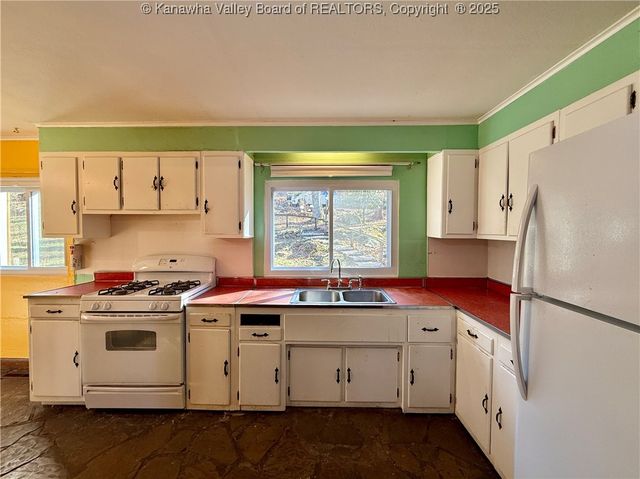 1705 Tanner Road, Charleston, WV 25314