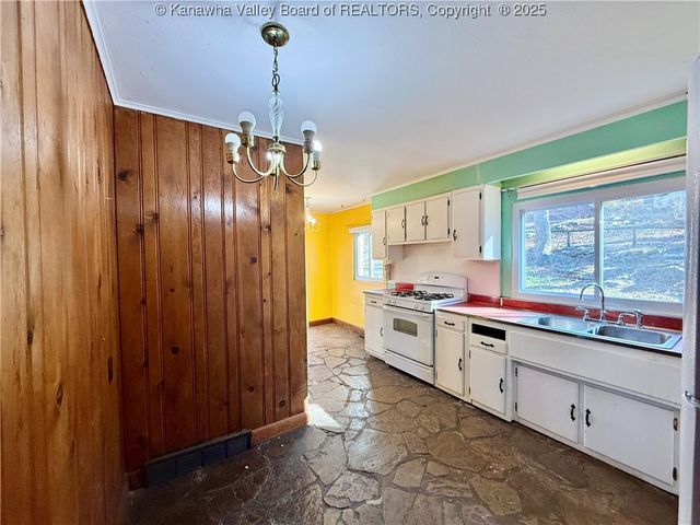 1705 Tanner Road, Charleston, WV 25314