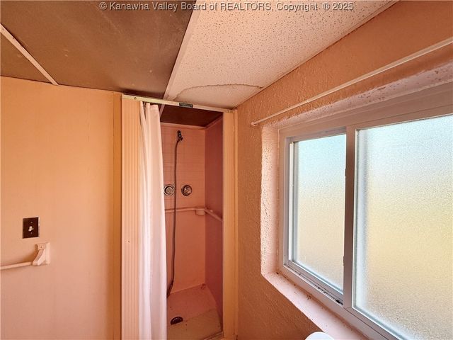 1705 Tanner Road, Charleston, WV 25314