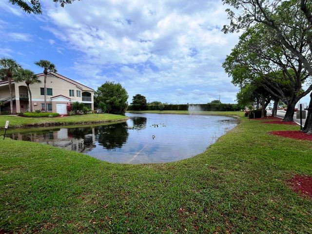 815 W Boynton Beach Boulevard 11-107, Boynton Beach, FL 33426