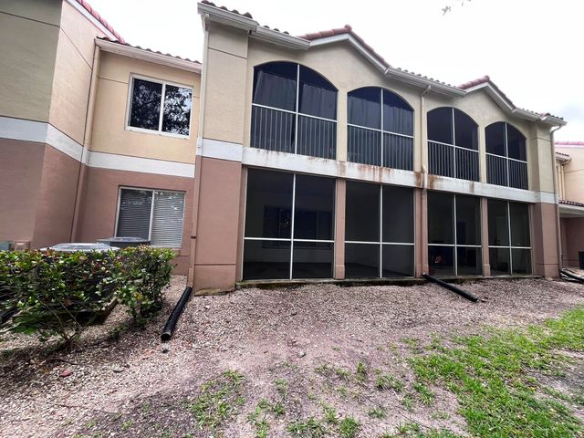 815 W Boynton Beach Boulevard 11-107, Boynton Beach, FL 33426