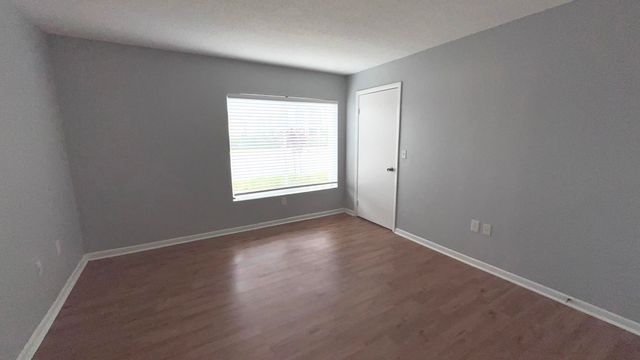 815 W Boynton Beach Boulevard 11-107, Boynton Beach, FL 33426