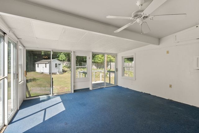 257 Morgan Ave, Johnston, RI 02919