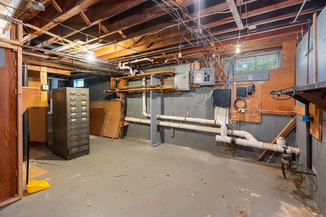 257 Morgan Ave, Johnston, RI 02919