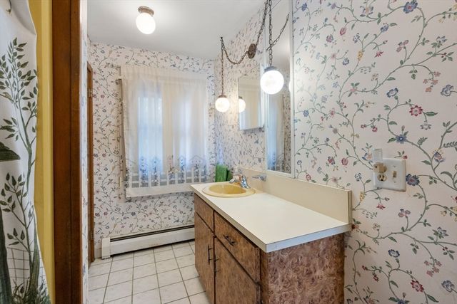 257 Morgan Ave, Johnston, RI 02919