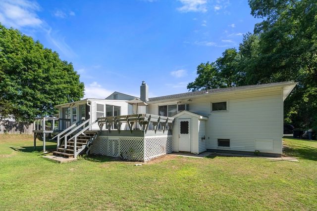 257 Morgan Ave, Johnston, RI 02919