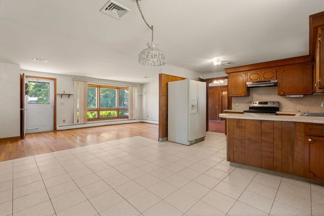 257 Morgan Ave, Johnston, RI 02919