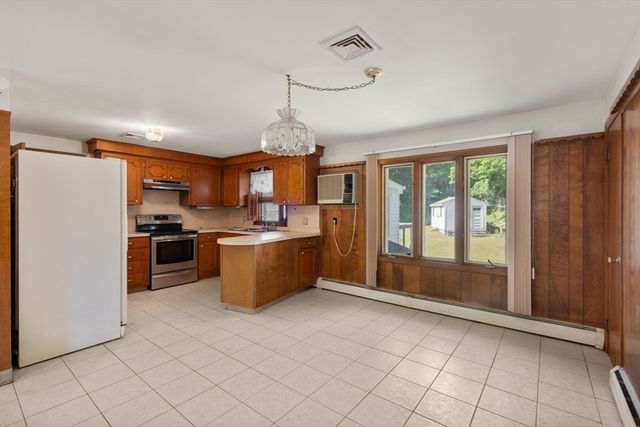 257 Morgan Ave, Johnston, RI 02919