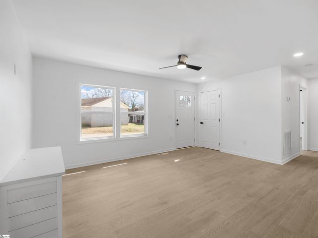 107 Cottage Street, Lyman, SC 29365