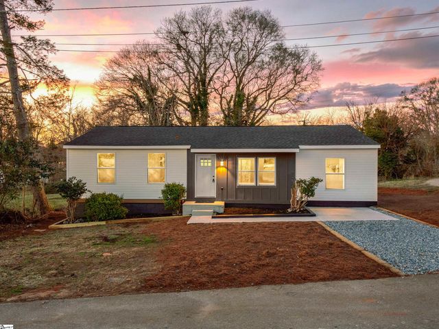 107 Cottage Street, Lyman, SC 29365