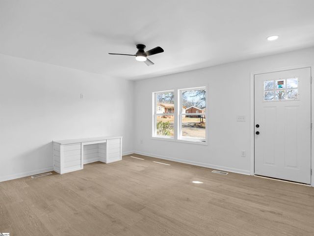 107 Cottage Street, Lyman, SC 29365