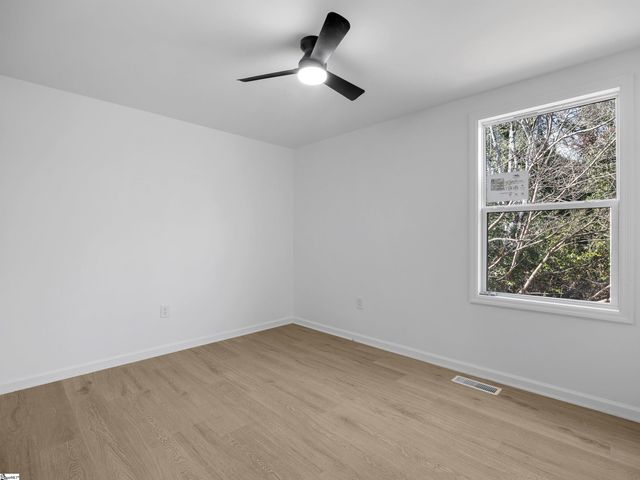 107 Cottage Street, Lyman, SC 29365