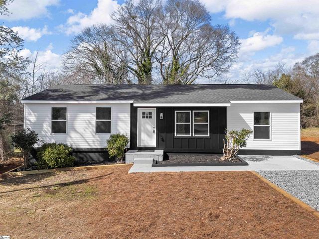 107 Cottage Street, Lyman, SC 29365