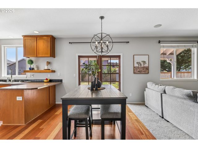 821 Se 11TH St, Battle Ground, WA 98604