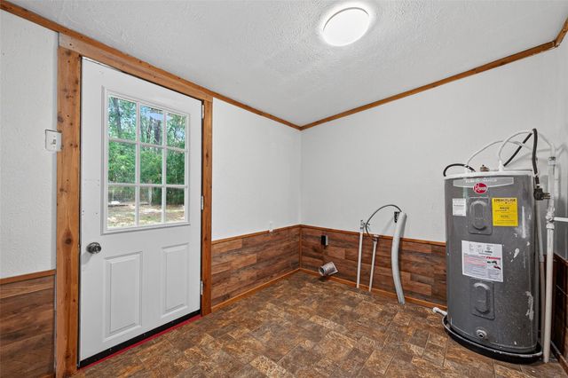 450 Dove Creek Dr, Coldspring, TX 77331