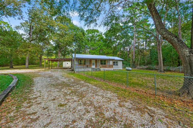 450 Dove Creek Dr, Coldspring, TX 77331