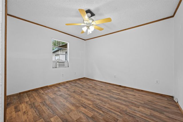 450 Dove Creek Dr, Coldspring, TX 77331