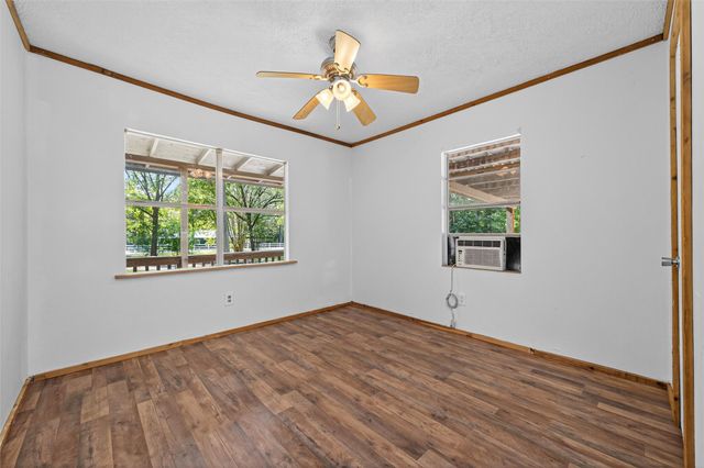 450 Dove Creek Dr, Coldspring, TX 77331