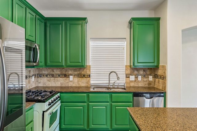 11400 W Parmer LN 14, Cedar Park, TX 78613