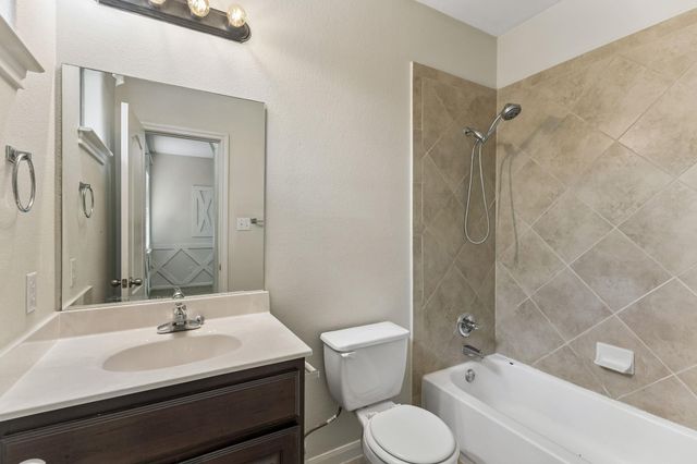 11400 W Parmer LN 14, Cedar Park, TX 78613