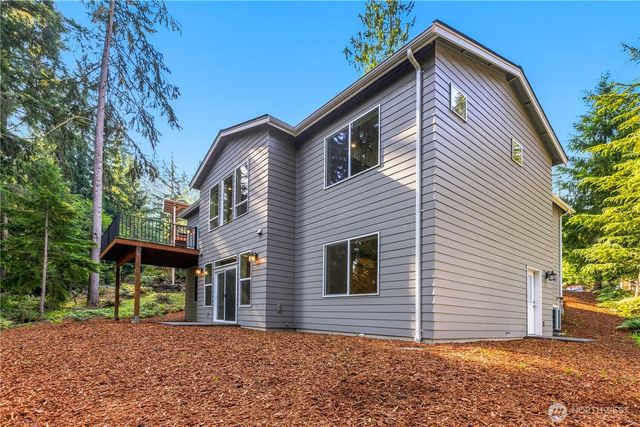 20 Sweetclover Circle, Bellingham, WA 98229