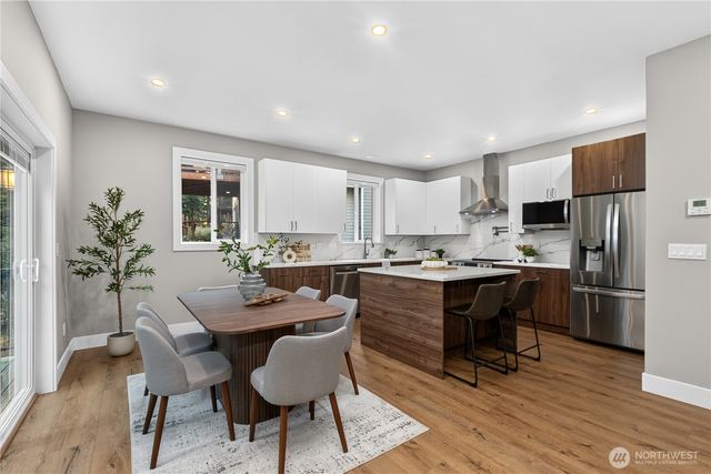 20 Sweetclover Circle, Bellingham, WA 98229