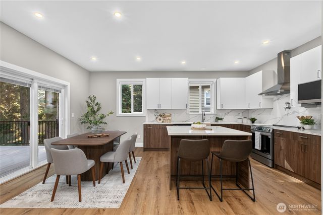 20 Sweetclover Circle, Bellingham, WA 98229