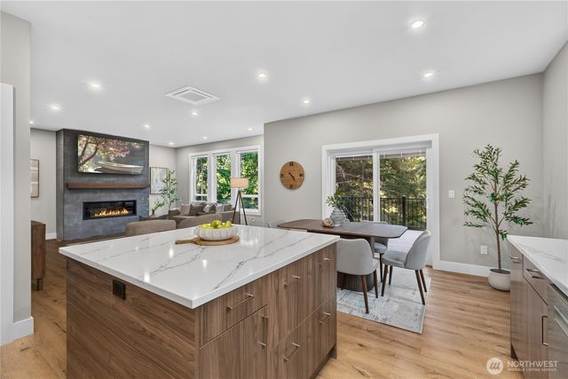 20 Sweetclover Circle, Bellingham, WA 98229