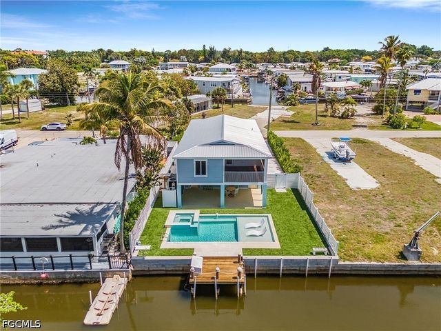 24525 Dolphin ST, Bonita Springs, FL 34134