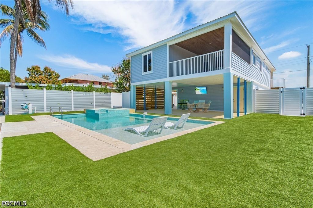 24525 Dolphin ST, Bonita Springs, FL 34134