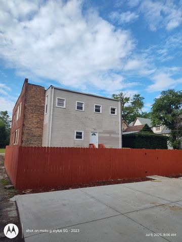 16 W 113th Place 1, Chicago, IL 60628