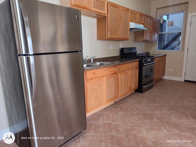 16 W 113th Place 1, Chicago, IL 60628