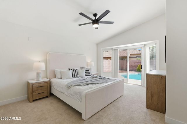 237 W Loma Vista Street, Gilbert, AZ 85233
