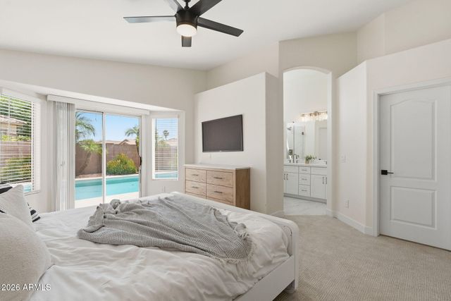 237 W Loma Vista Street, Gilbert, AZ 85233