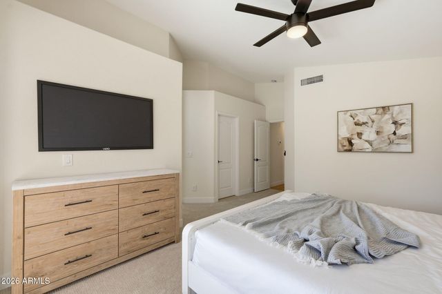 237 W Loma Vista Street, Gilbert, AZ 85233