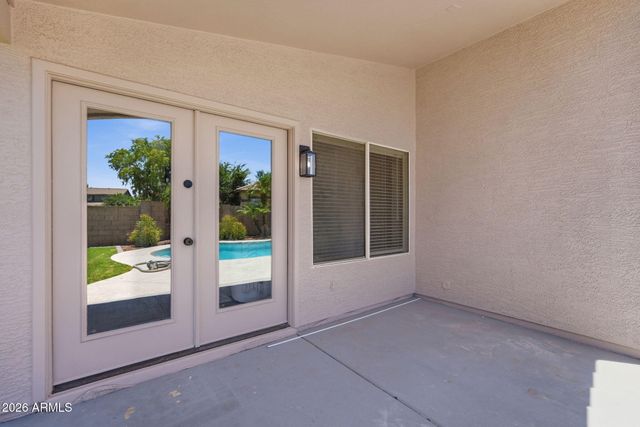 237 W Loma Vista Street, Gilbert, AZ 85233