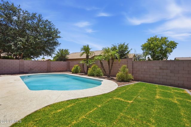 237 W Loma Vista Street, Gilbert, AZ 85233