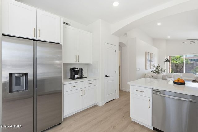 237 W Loma Vista Street, Gilbert, AZ 85233