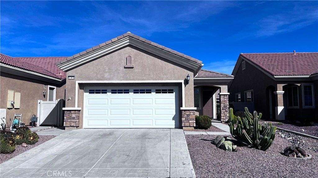 Image 1 of property listing at 19460 Tor Hill, Apple Valley, CA 92308