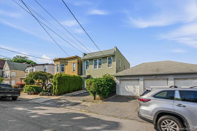 47 Villa Avenue, Yonkers, NY 10704