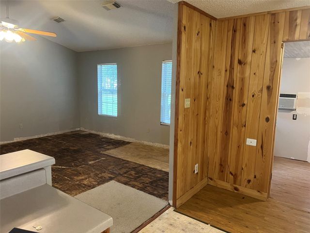 312 County Road 2273 Street, Cleveland, TX 77327