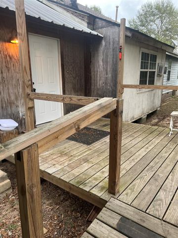 312 County Road 2273 Street, Cleveland, TX 77327