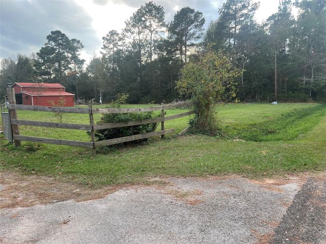 312 County Road 2273 Street, Cleveland, TX 77327