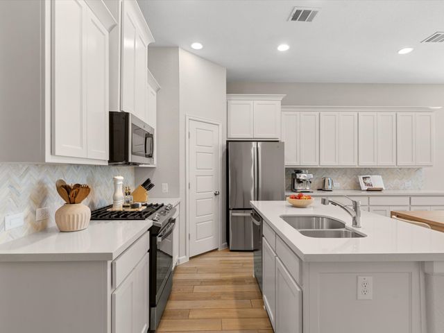 166 Palo Duro Bend, Rhome, TX 76078