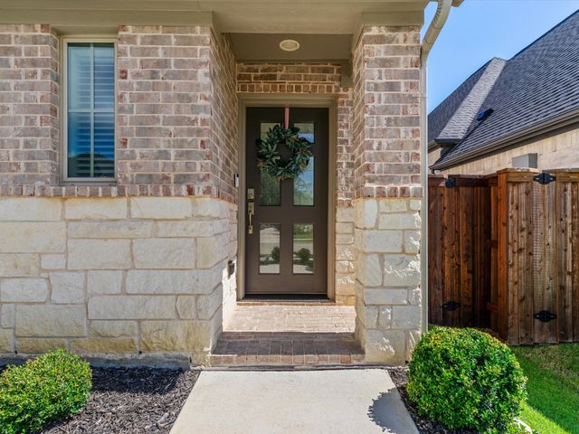 166 Palo Duro Bend, Rhome, TX 76078