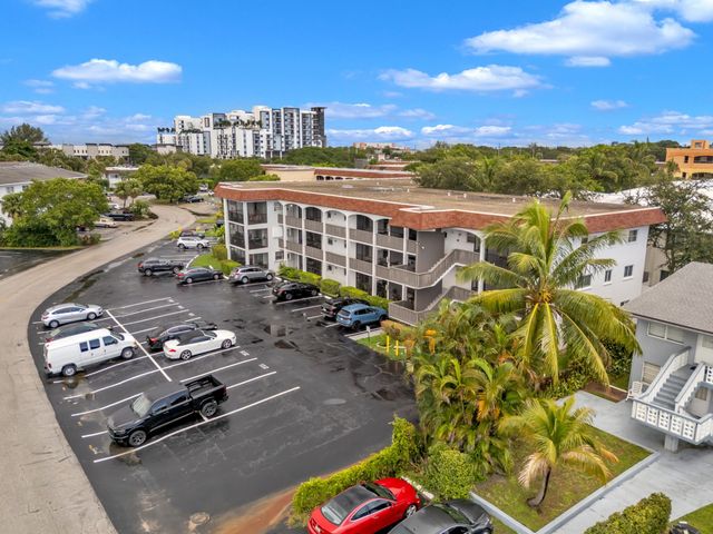 651 PINE Drive 204, Pompano Beach, FL 33060