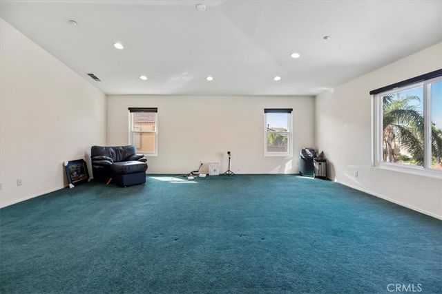 4903 Edmonton, Fontana, CA 92336