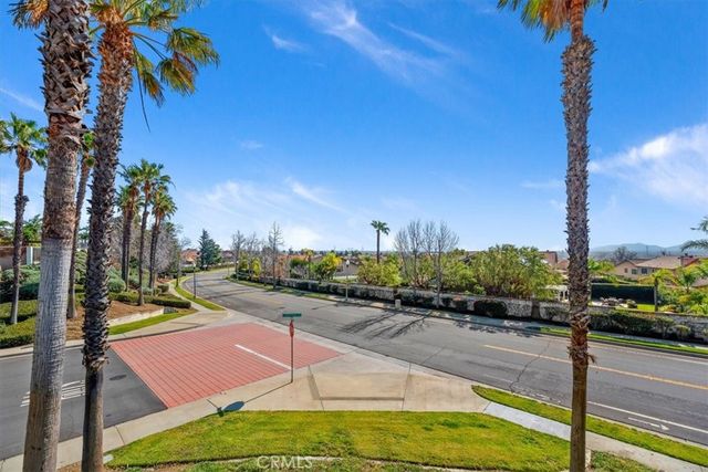4903 Edmonton, Fontana, CA 92336