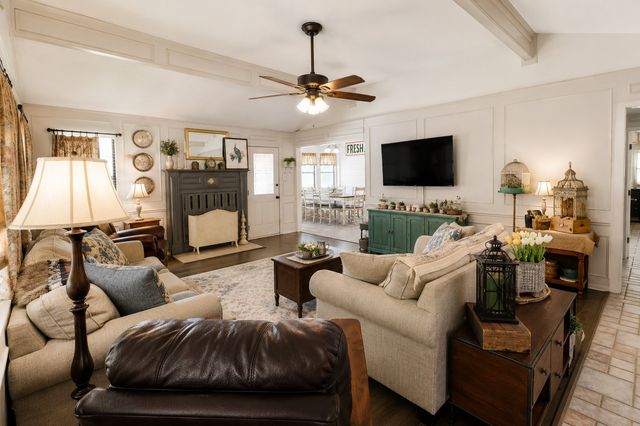 107 Byron Nelson Street, Stephenville, TX 76401