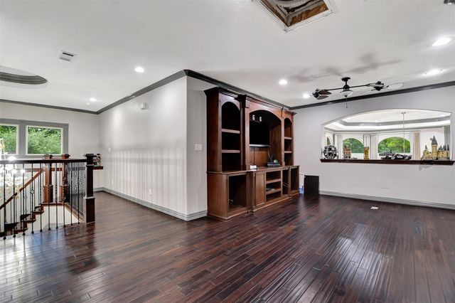 20 Lakefield Boulevard, Magnolia, TX 77355